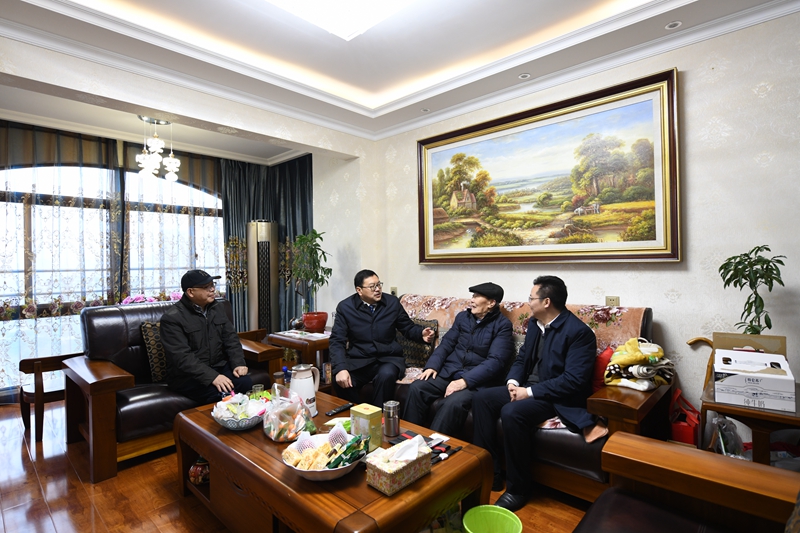 慰問(wèn)照片1_副本